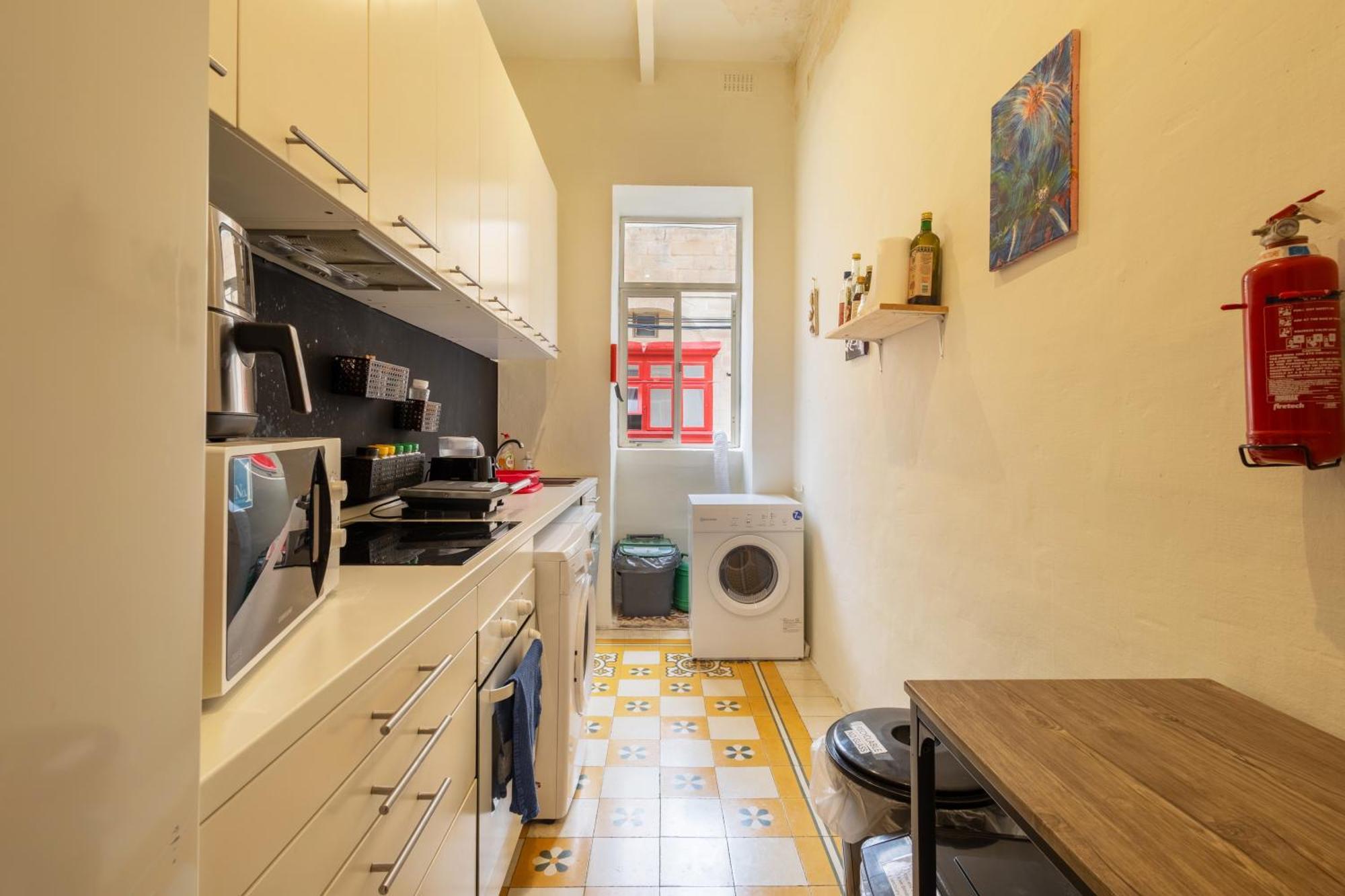 Quiet Ensuite Budget Twin Room Sliema Ngoại thất bức ảnh