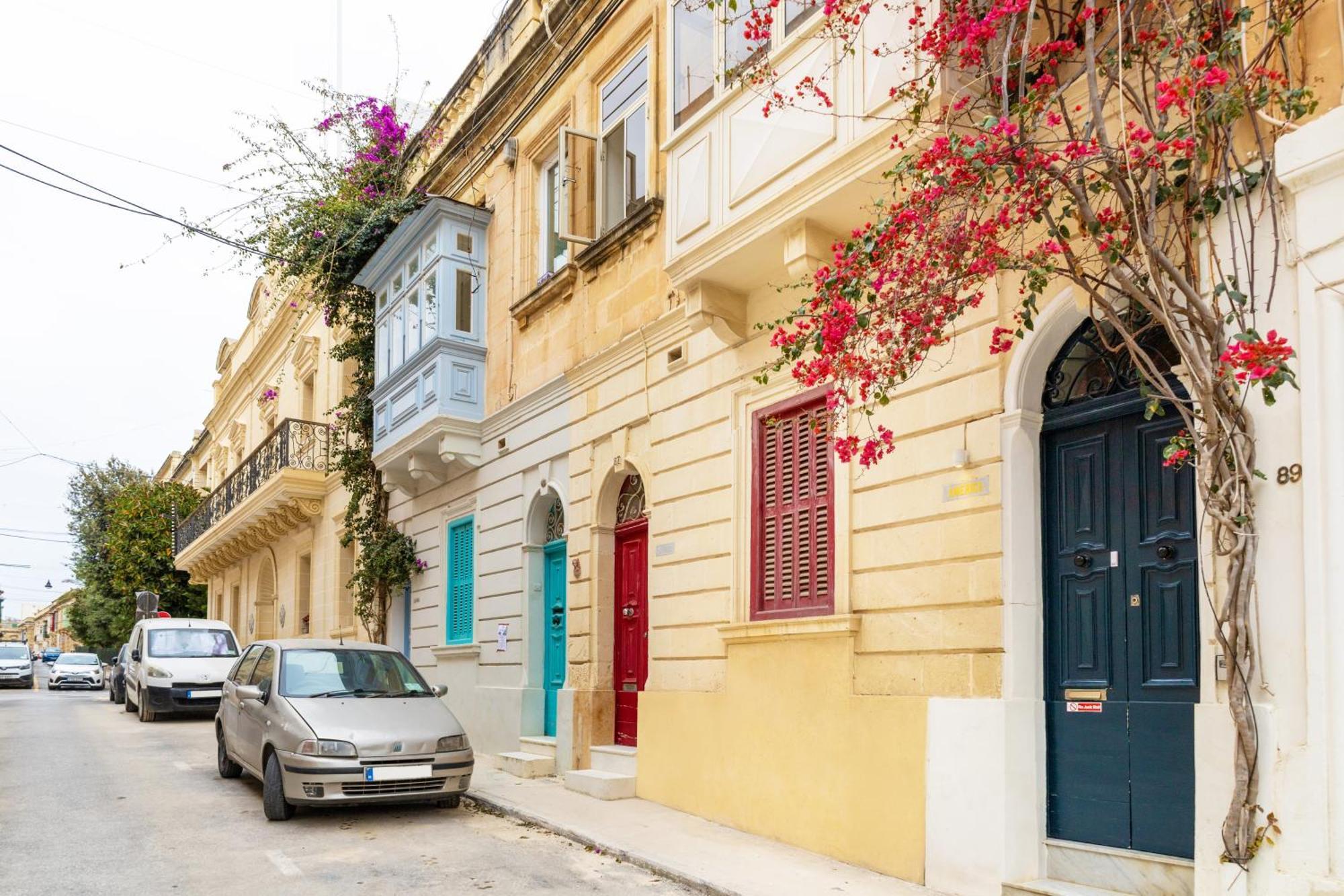 Quiet Ensuite Budget Twin Room Sliema Ngoại thất bức ảnh